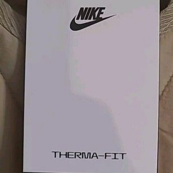 Nike Therma-FIT Military Insulated Men's Size Small Khaki Vest DX0890-247 New - Picture 5 of 6